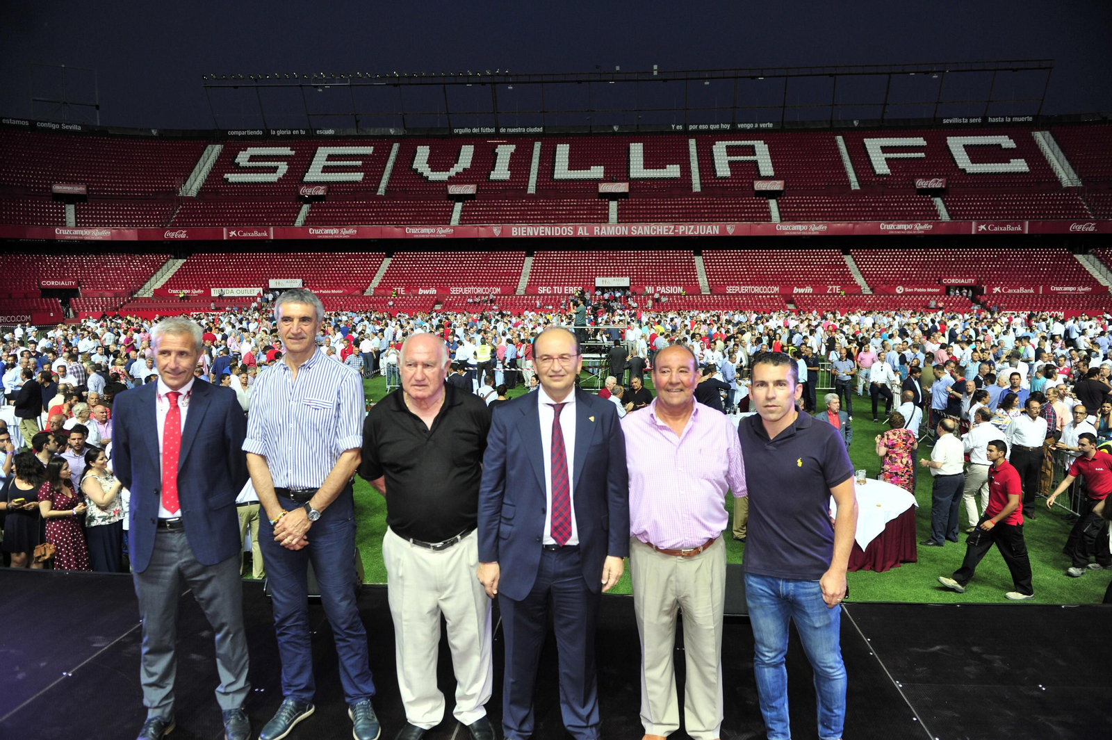 Las imágenes del acto de los 'Fieles de Nervión'