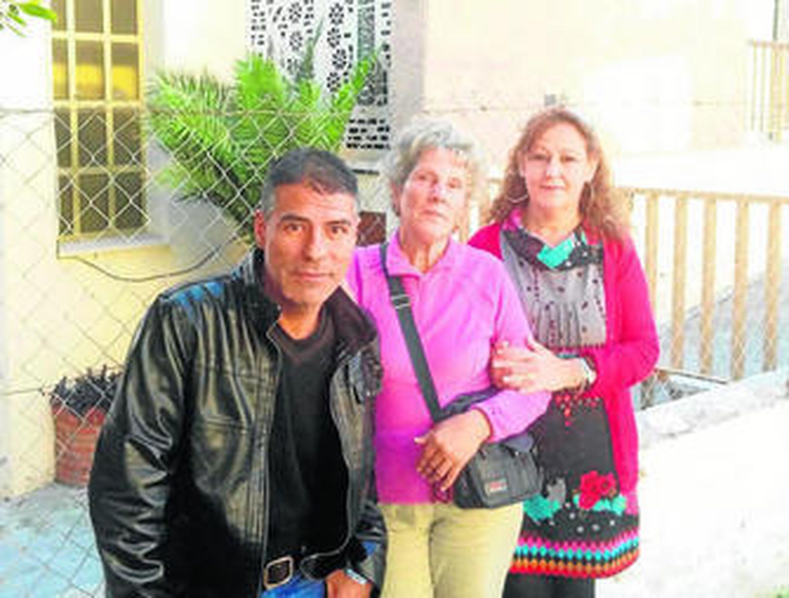 César, Sebastiana y Sara, fundadores de la asociación.