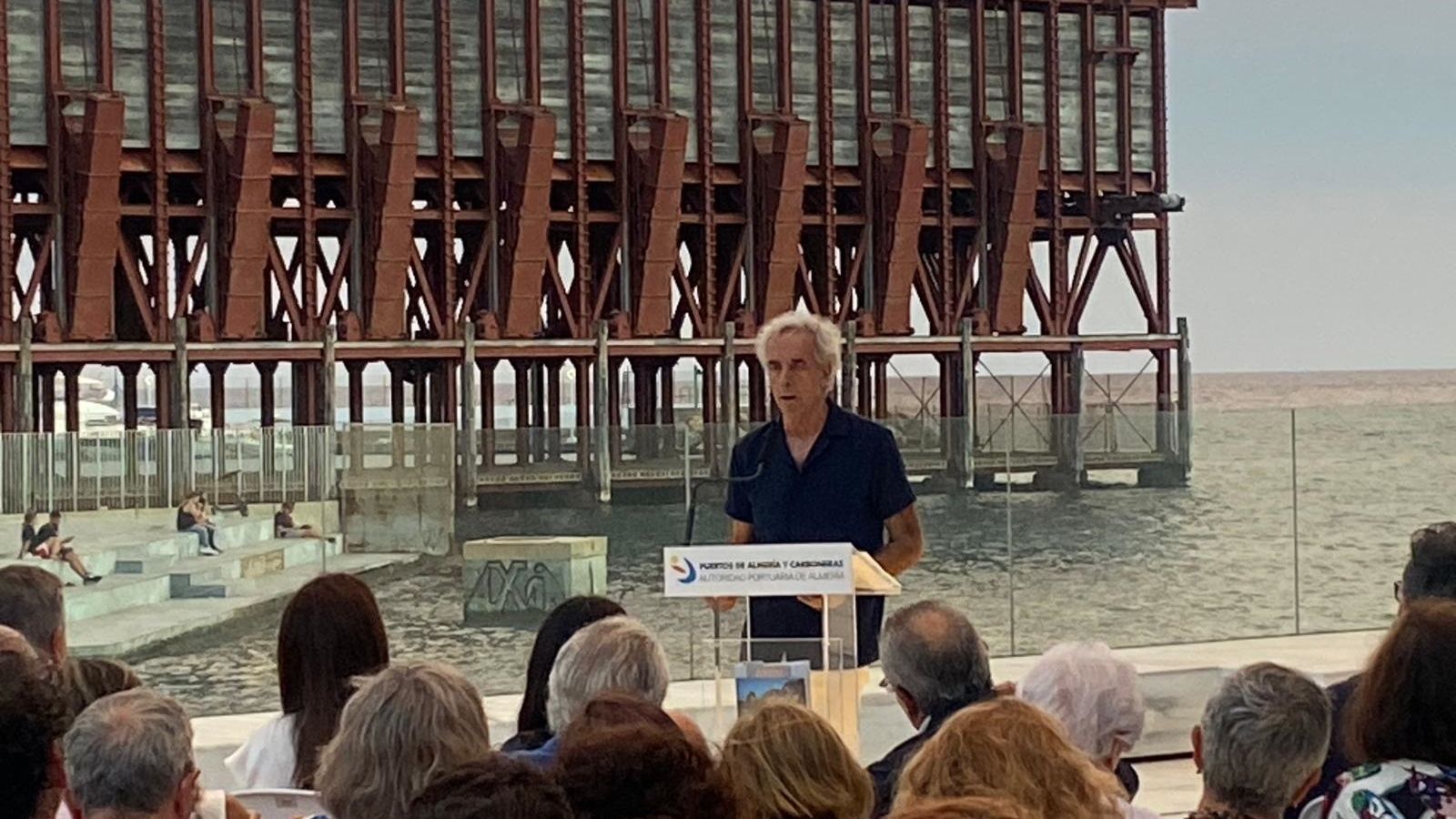 Mario Sanz durante su intervención en la presentación de la guía.
