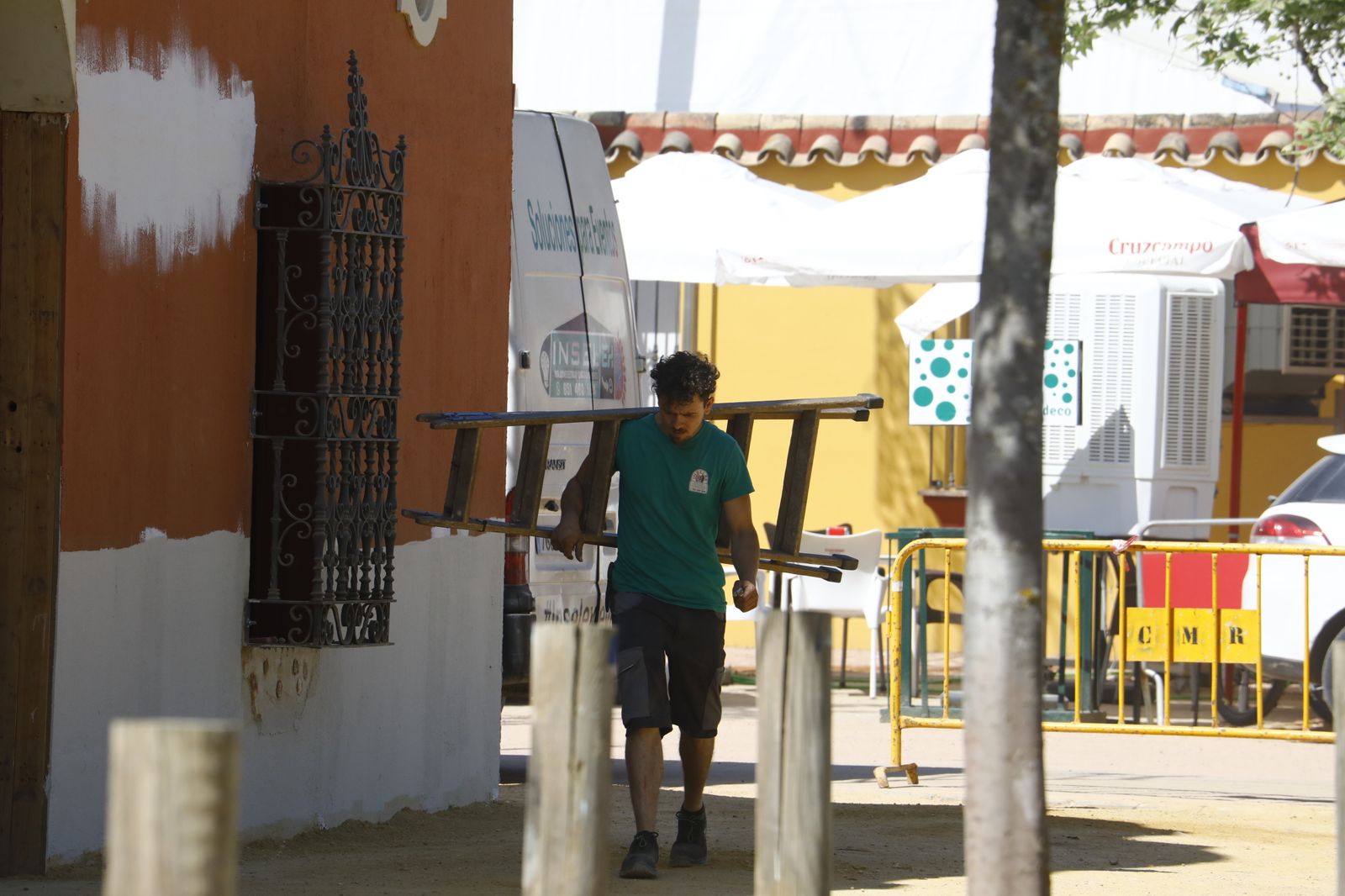 Un recorrido en imágenes por El Arenal a horas de que comience la Feria de Córdoba