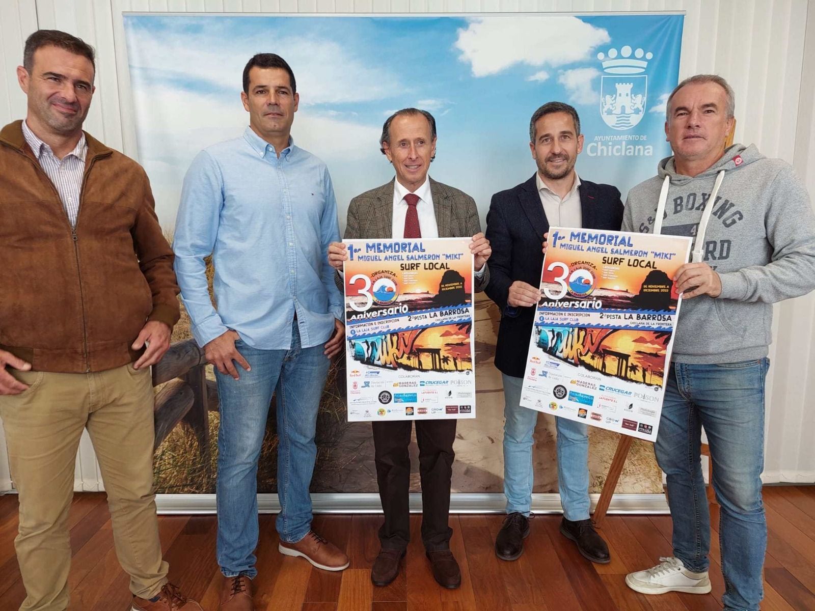 Presentación del cartel del I Memorial de Surf Miguel Ángel Salmerón ‘Miki’.