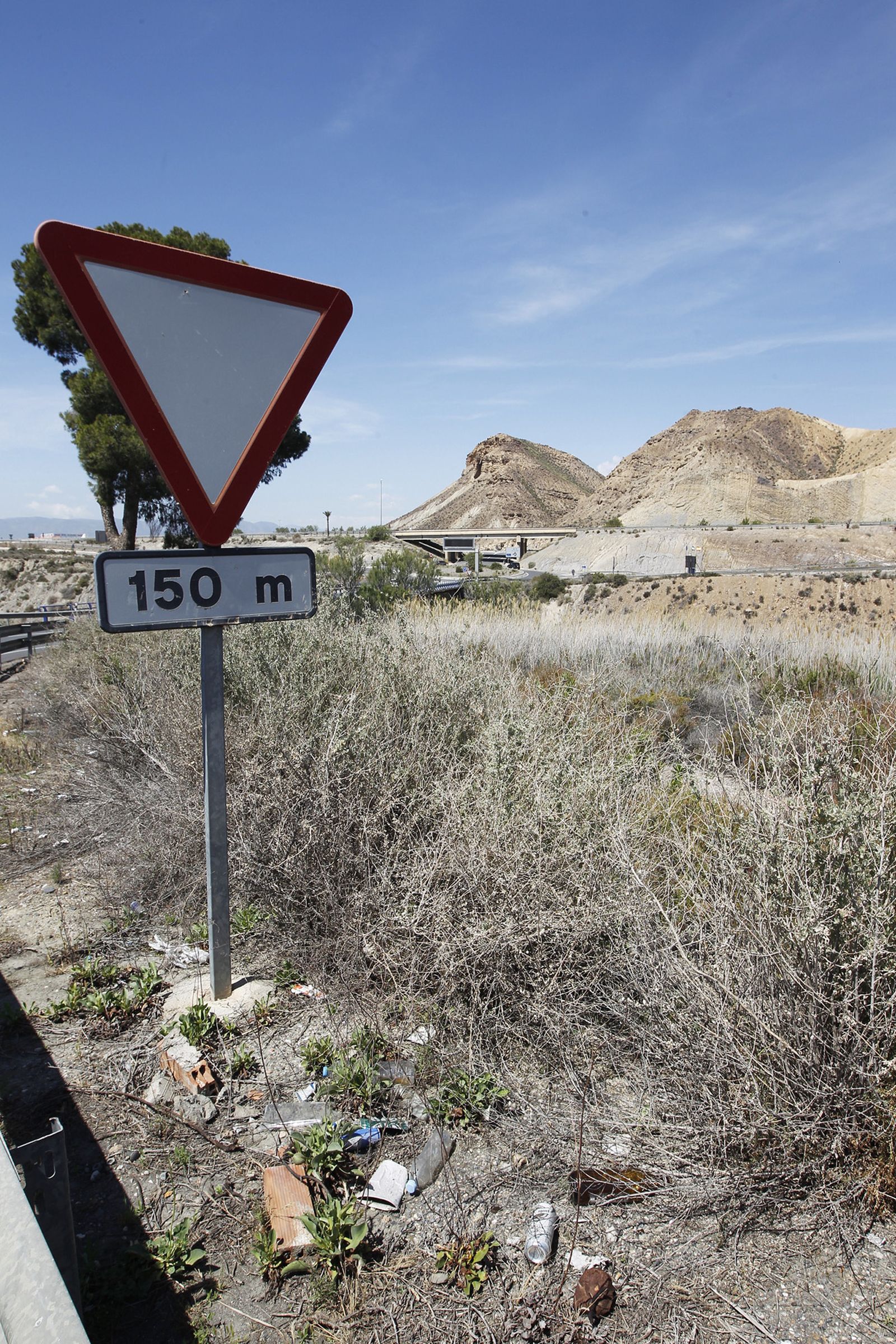 Fotogalería basura en el Desierto de Tabernas