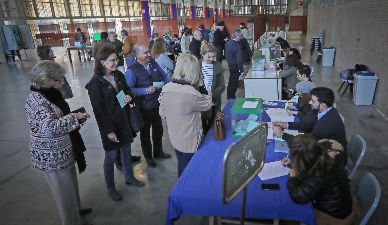 Mesas electorales en Ifeca.