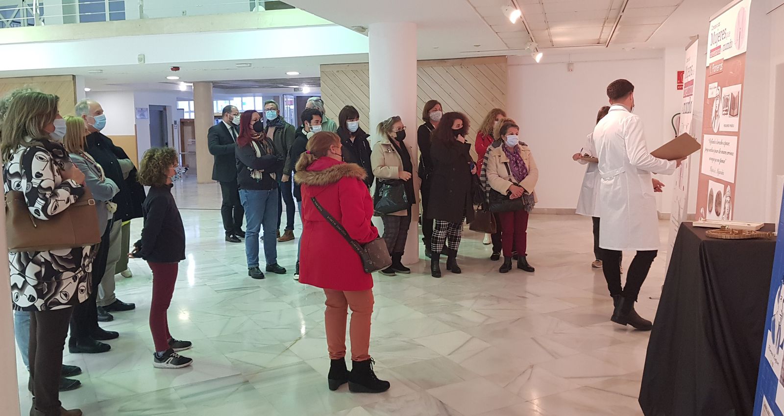 El centro cultural Alfonso X acoge una muestra sobre el peso de las mujeres en la ciencia.