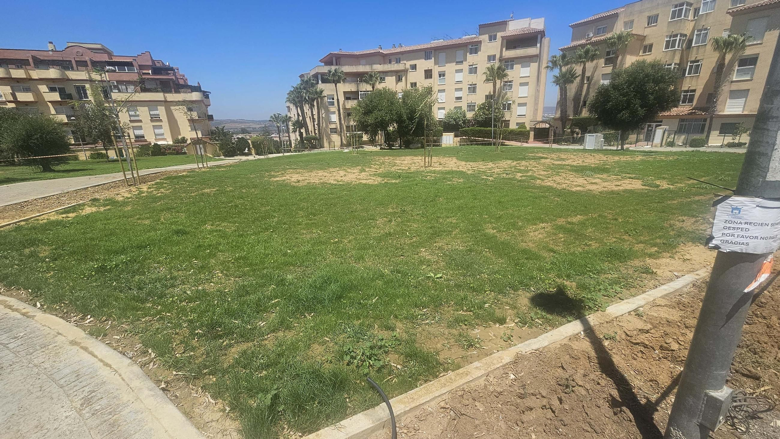 Fotos de los nuevos 12.000 metros cuadrados de zonas verdes de la Ermita, en Algeciras Fotos de los nuevos 12.000 metros cuadrados de zonas verdes de la Ermita, en Algeciras