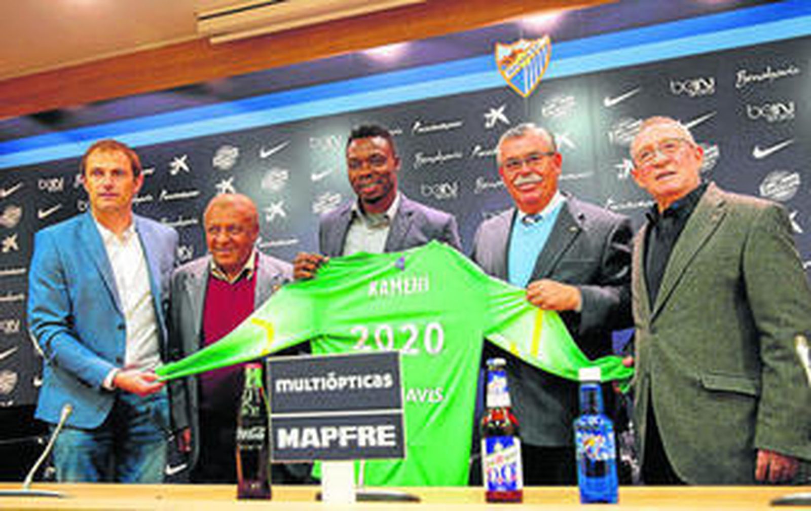 Arnau, Ben Barek, Kameni, Martín Aguilar y Benítez, ayer, en el acto celebrado en la sala de prensa de La Rosaleda.