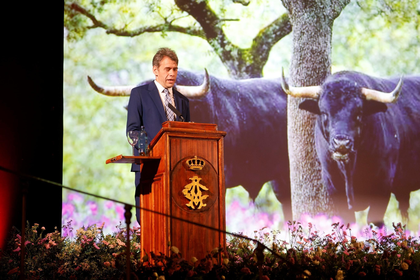 El periodista Rubén Amón pregona la Feria Taurina de Córdoba, en imágenes