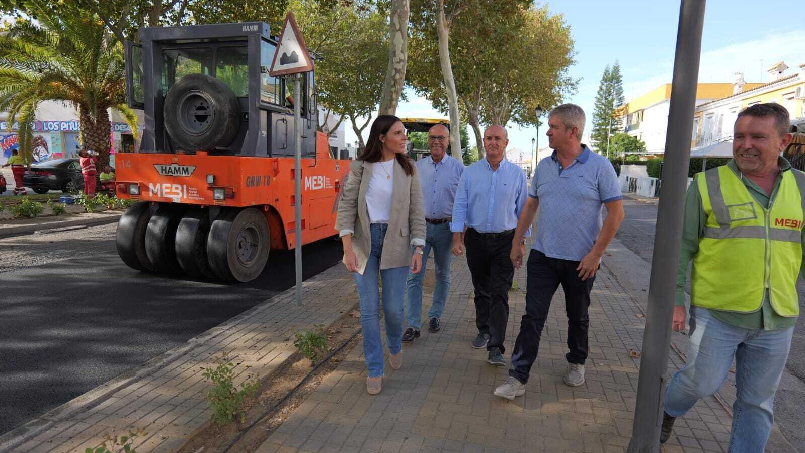 Visita a las obras de asfaltado.
