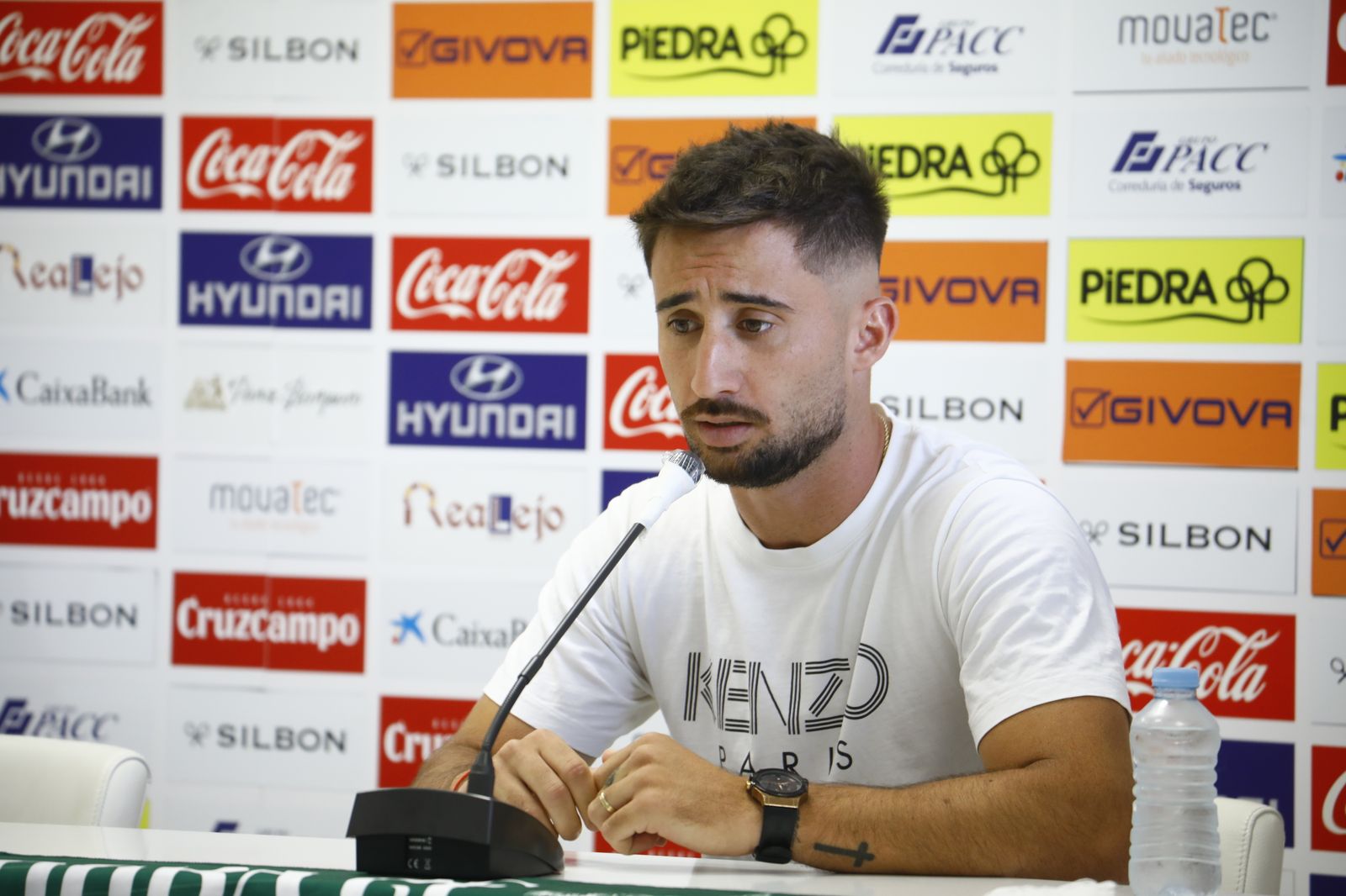 La presentación de Álex Bernal y Omar Perdomo con el Córdoba CF, en imágenes