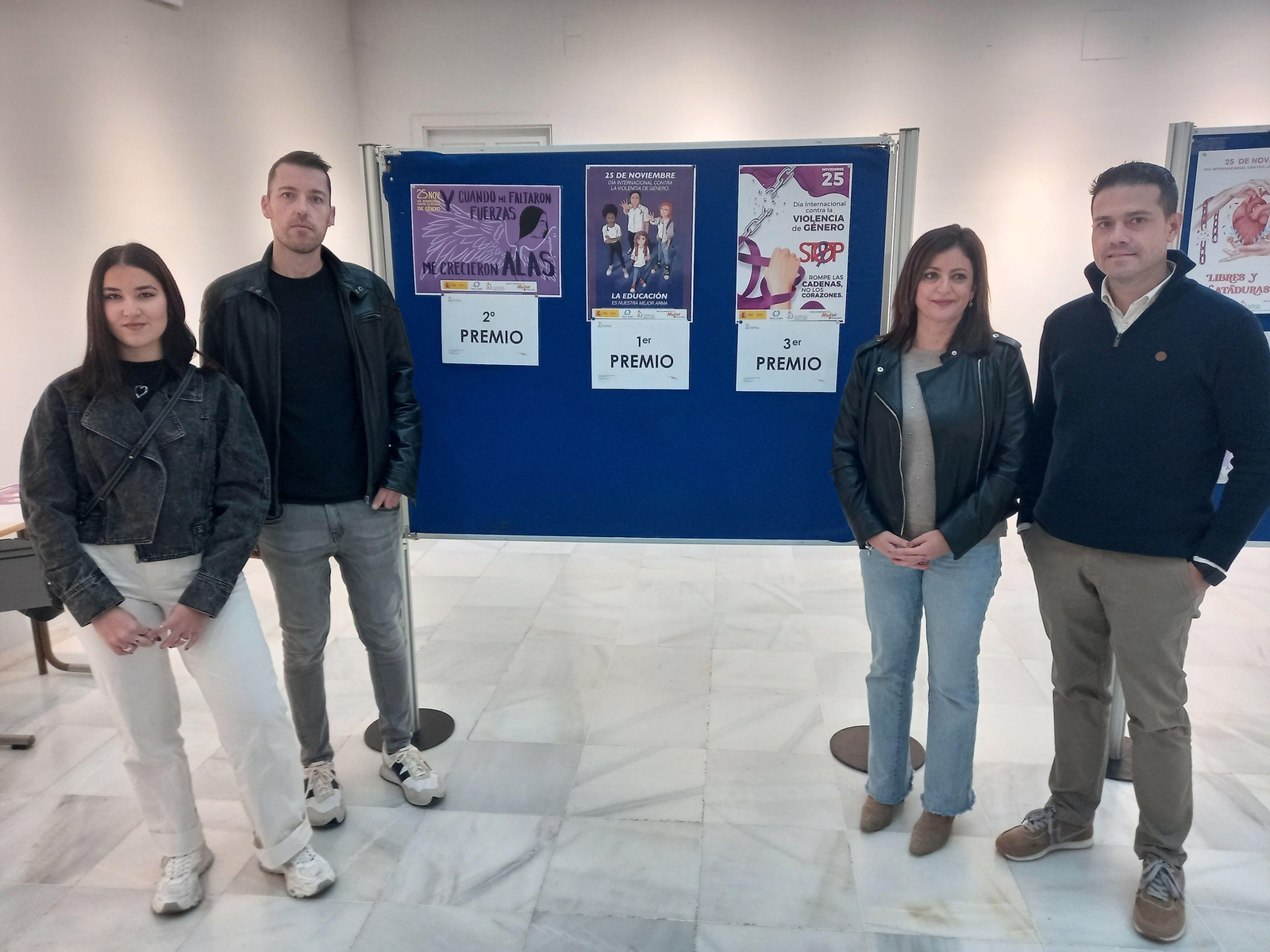 Ganadores del concurso de carteles contra la violencia de género de Puente Genil. Ganadores del concurso de carteles contra la violencia de género de Puente Genil.