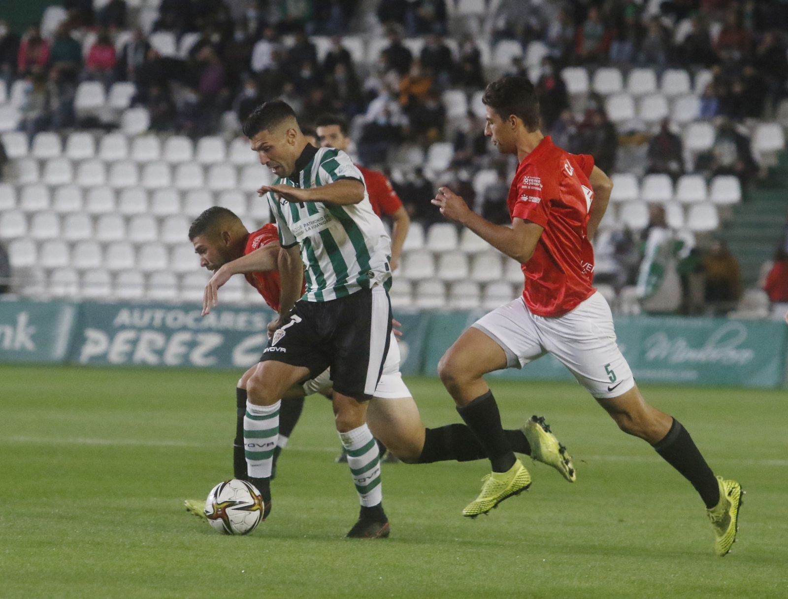 La victoria del Córdoba CF ante el Montijo, en imágenes