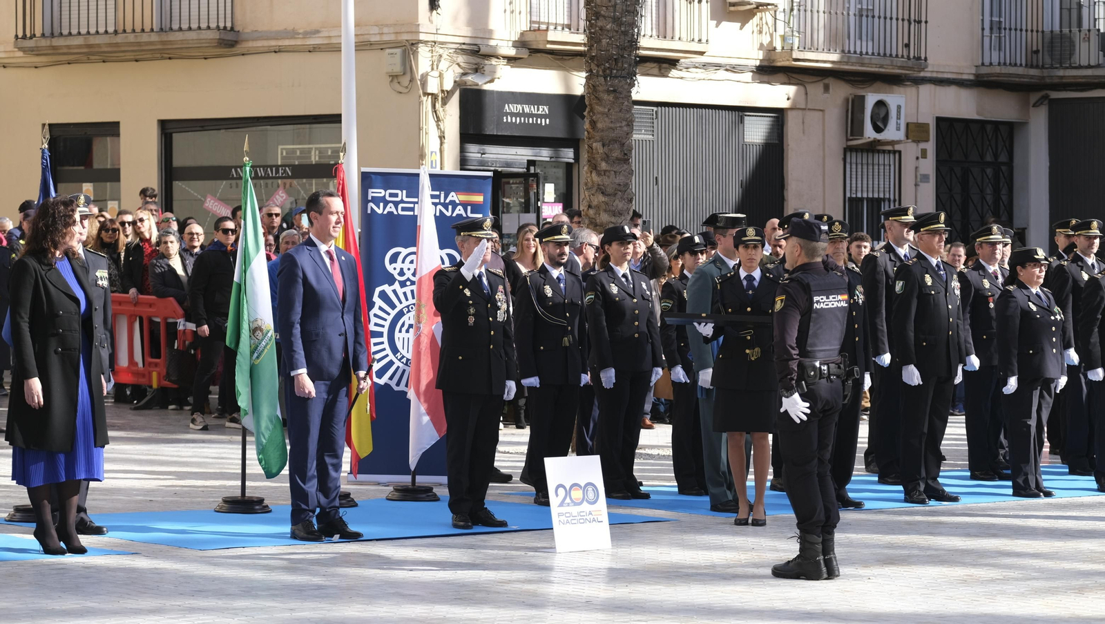 Imágenes del acto del 200 aniversario de la Policía Nacional, en Almería