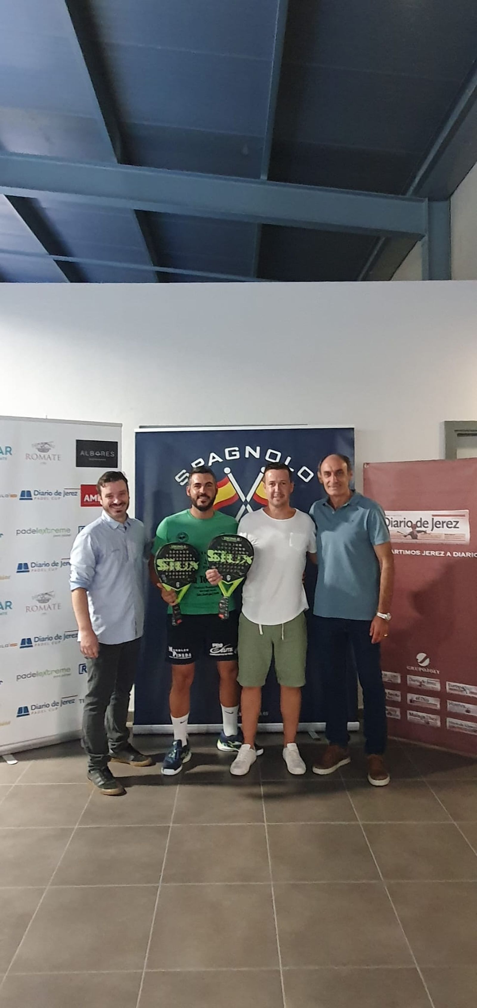 Imágenes de la entrega de trofeos de la IX Diario de Jerez Pádel Cup