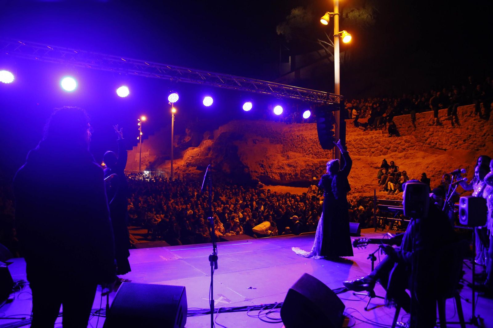 La Noche de las Candelas del Mesón Gitano de Almería, en imágenes