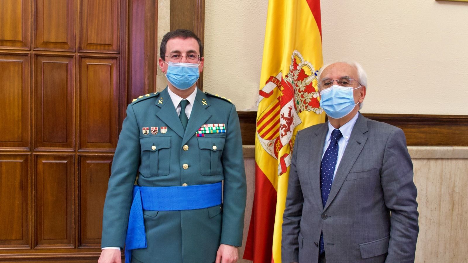 Manuel de la Fuente recibe al coronel Jorge Montero Llácer, nuevo jefe de la Comandancia de la Guardia Civil en Almería