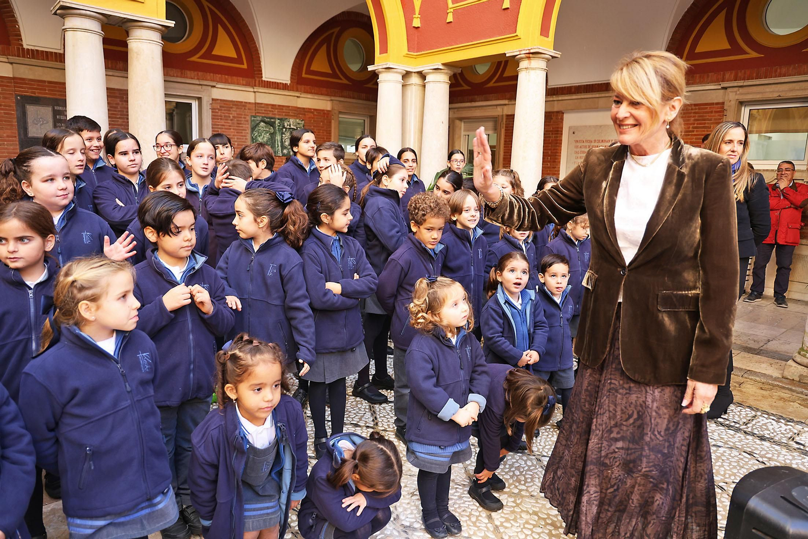 Imágenes de la inauguración del Belén del Ayuntamiento de Huelva