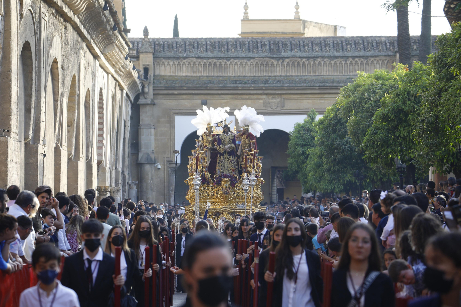 El traslado de la hermandad de la Estrella de Córdoba, en imágenes