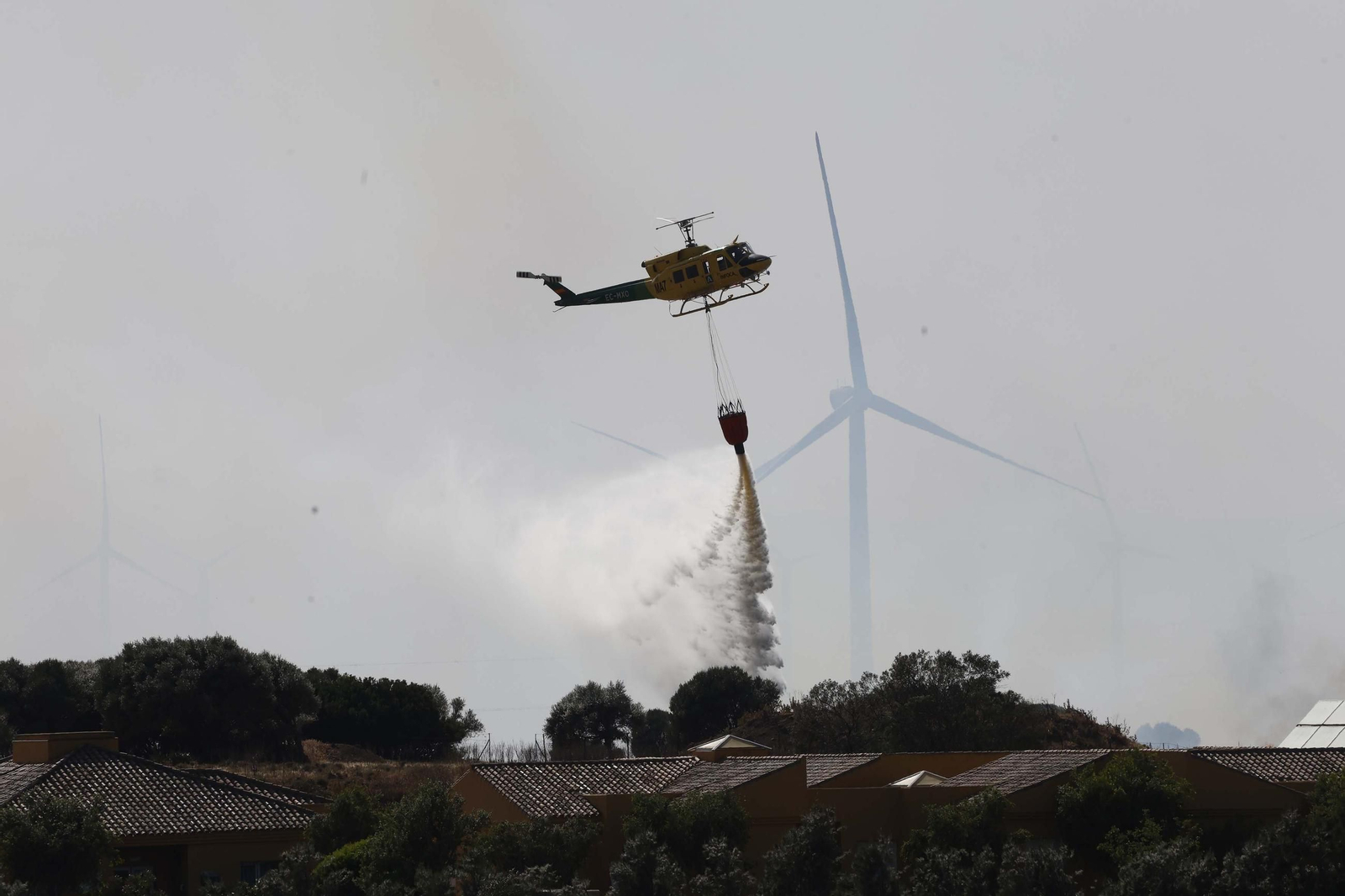 Las fotografías del incendio forestal en Facinas (Tarifa)