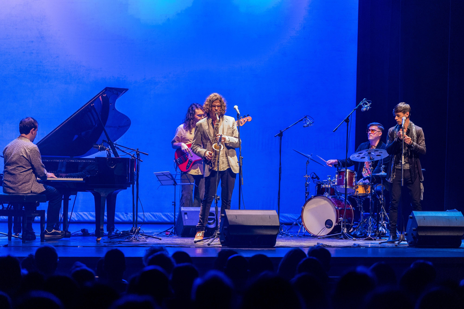 Antonio Lizana presenta su nuevo disco en el Teatro de las Cortes de San Fernando