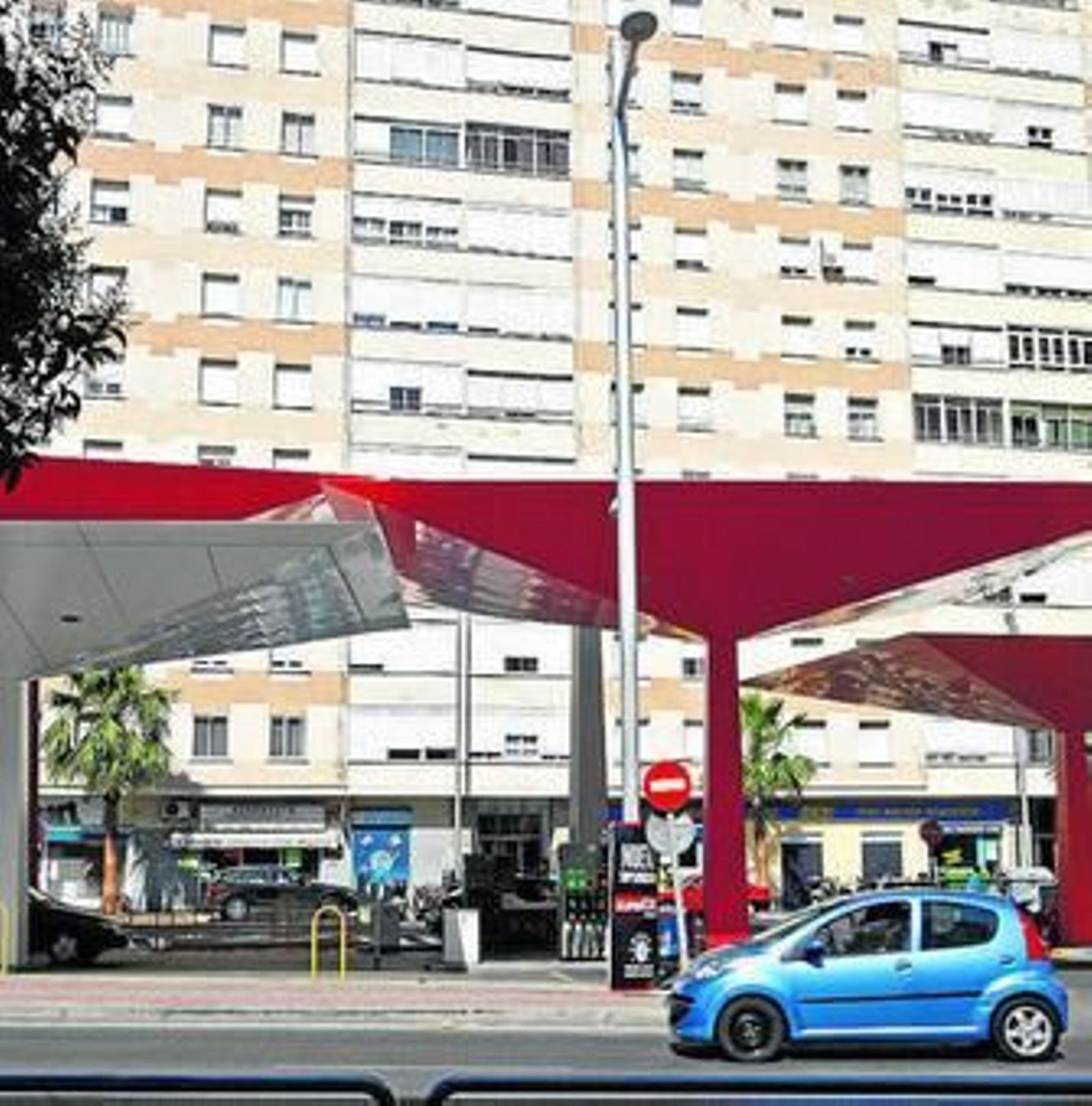 Imagen de la gasolinera situada en Segunda Agiada.