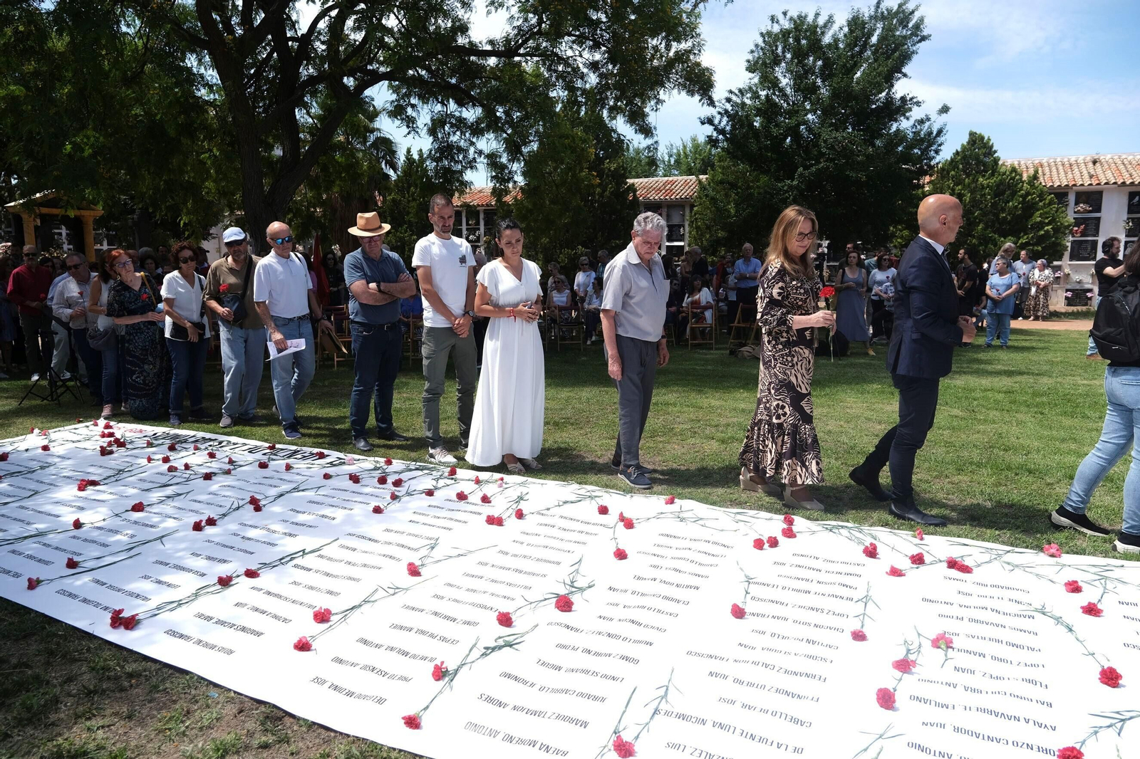 El homenaje a las víctimas del franquismo en Córdoba, en imágenes