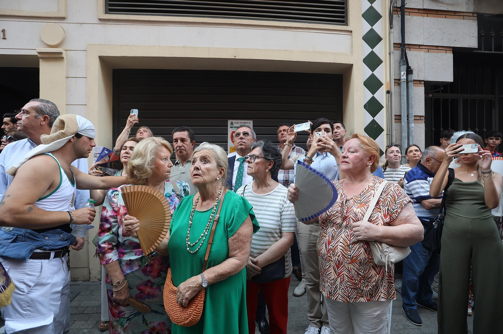Imágenes de la procesión extraordinaria de la Virgen de la Esperanza por las calles de Huelva
