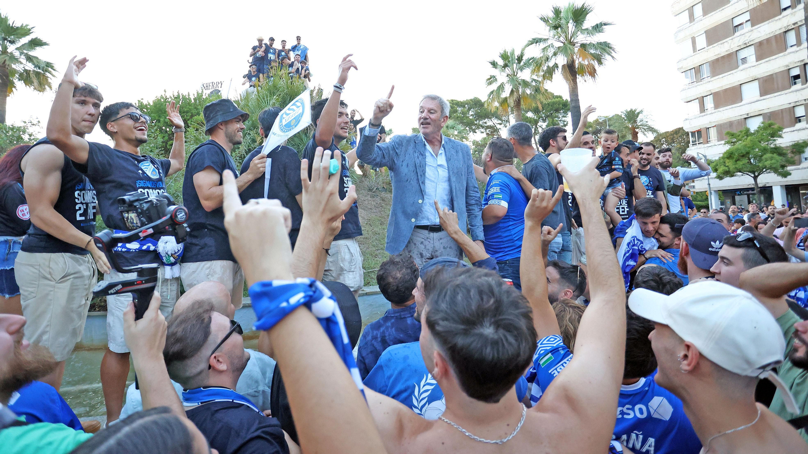El Xerez DFC celebra su ascenso en la Plaza del Caballo