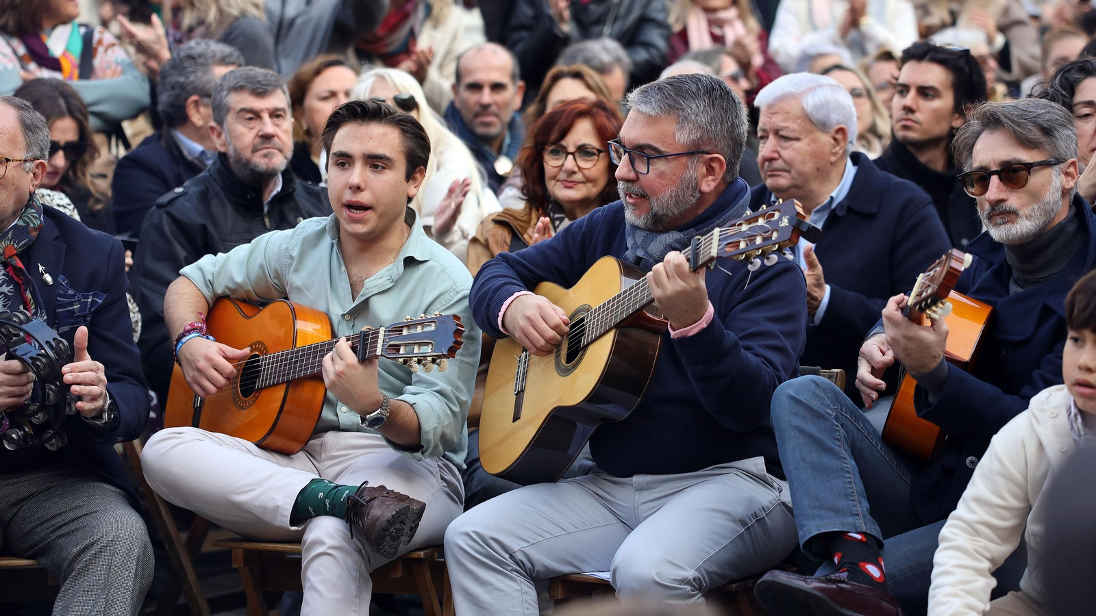 Imágenes de la zambomba BIC en Jerez
