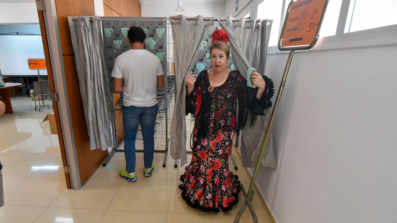 Fotos de las elecciones de Andalucía en Algeciras