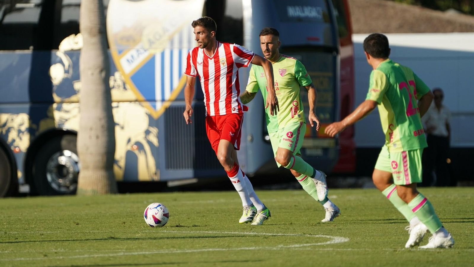 El Almería jugó la pasada temporada contra el Málaga, también en Marbella.