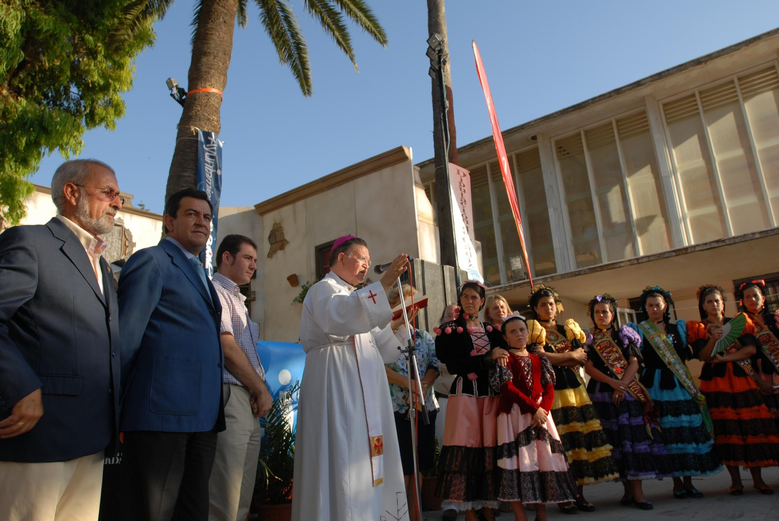 Las imágenes de Antonio Ceballos, obispo de Cádiz durante casi dos décadas