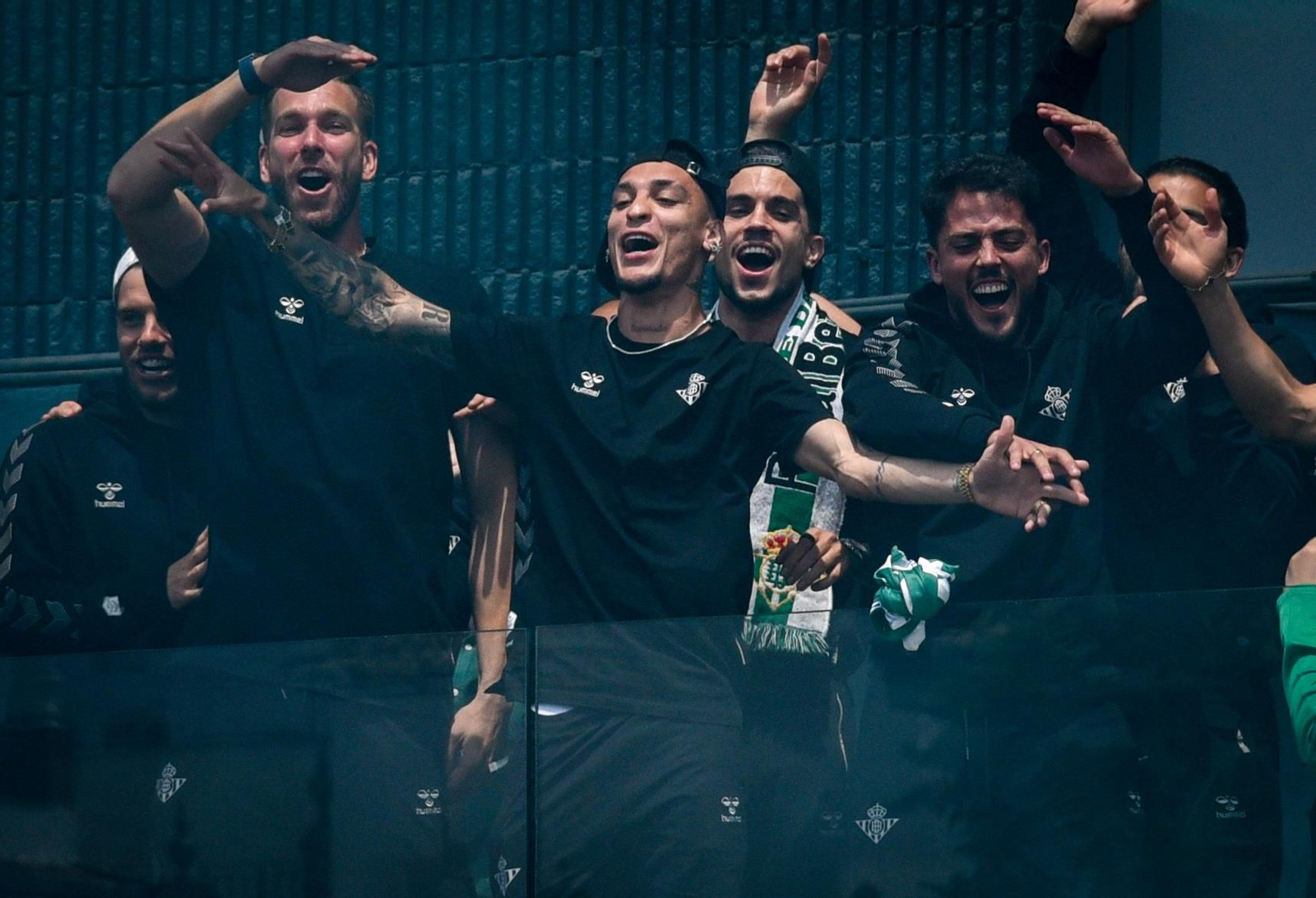 La celebración del Betis en el Villamarín