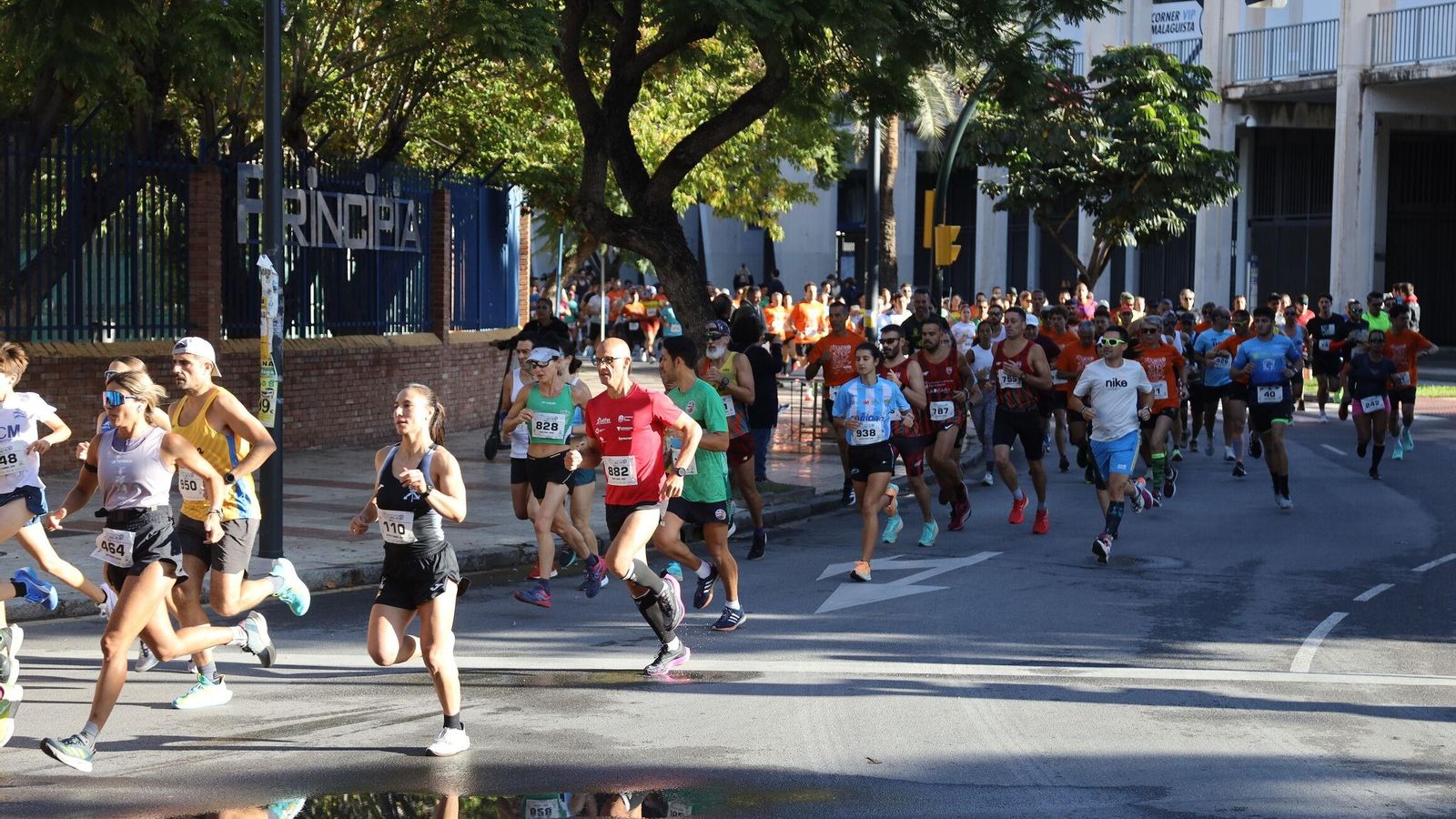 Búscate en las fotos de la Carrera de la Prensa en Málaga