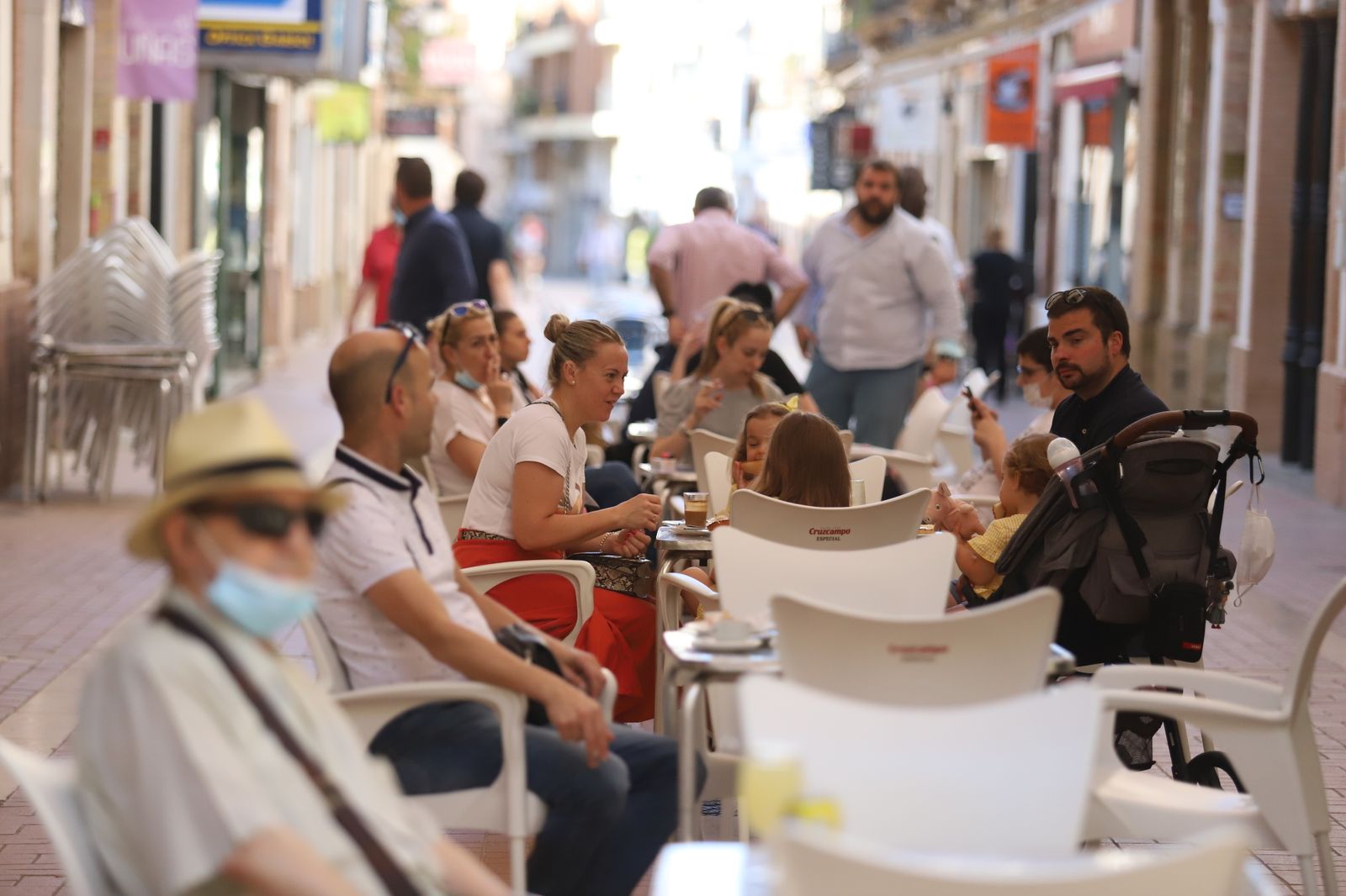 Imágenes de bares y restaurantes de la ciudad de Huelva en el inicio de la fase dos