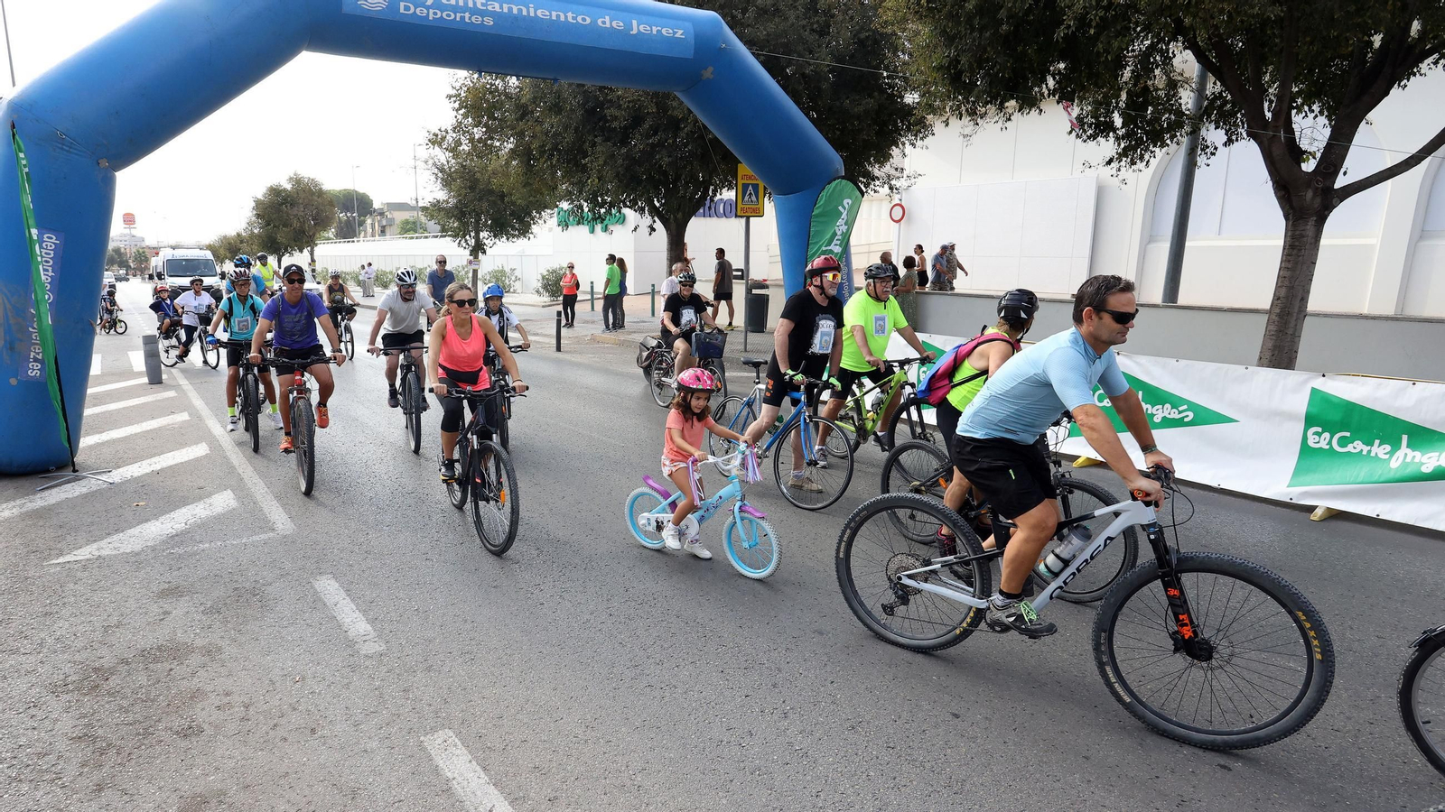 Búscate en el Día de la Bici Amistad por Jerez