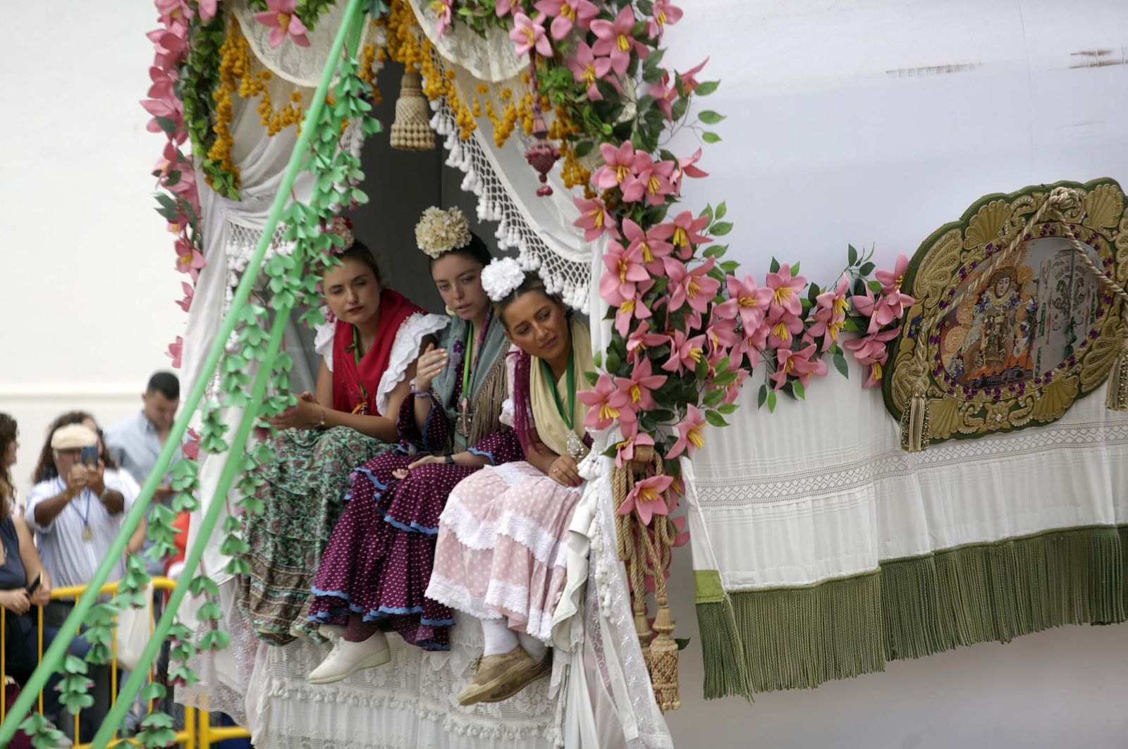 El Rocío 2023: Imágenes de ambiente y presentaciones de las Hermandades