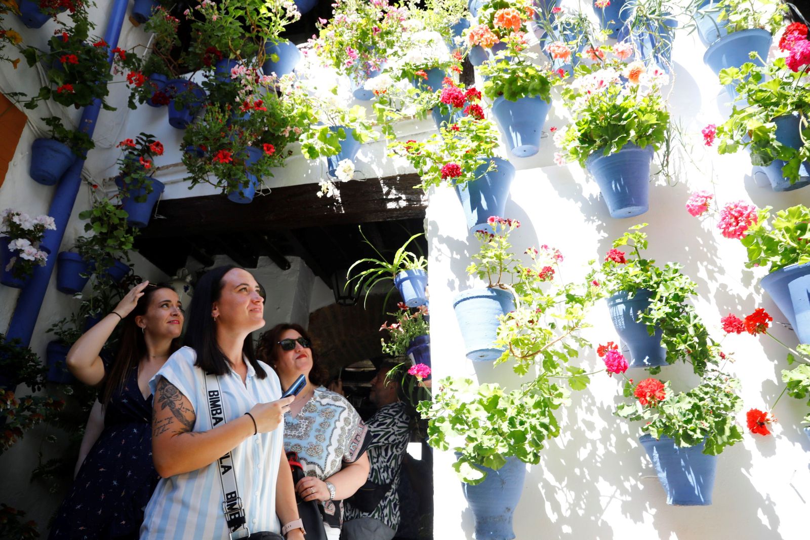 Las colas en el último sábado de Patios de Córdoba, en imágenes
