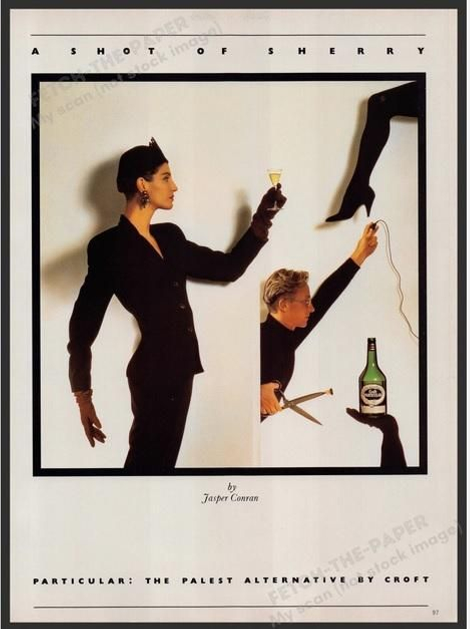 El famoso modisto Jasper Conran en la publicidad de 'A shot of sherry', 1986.