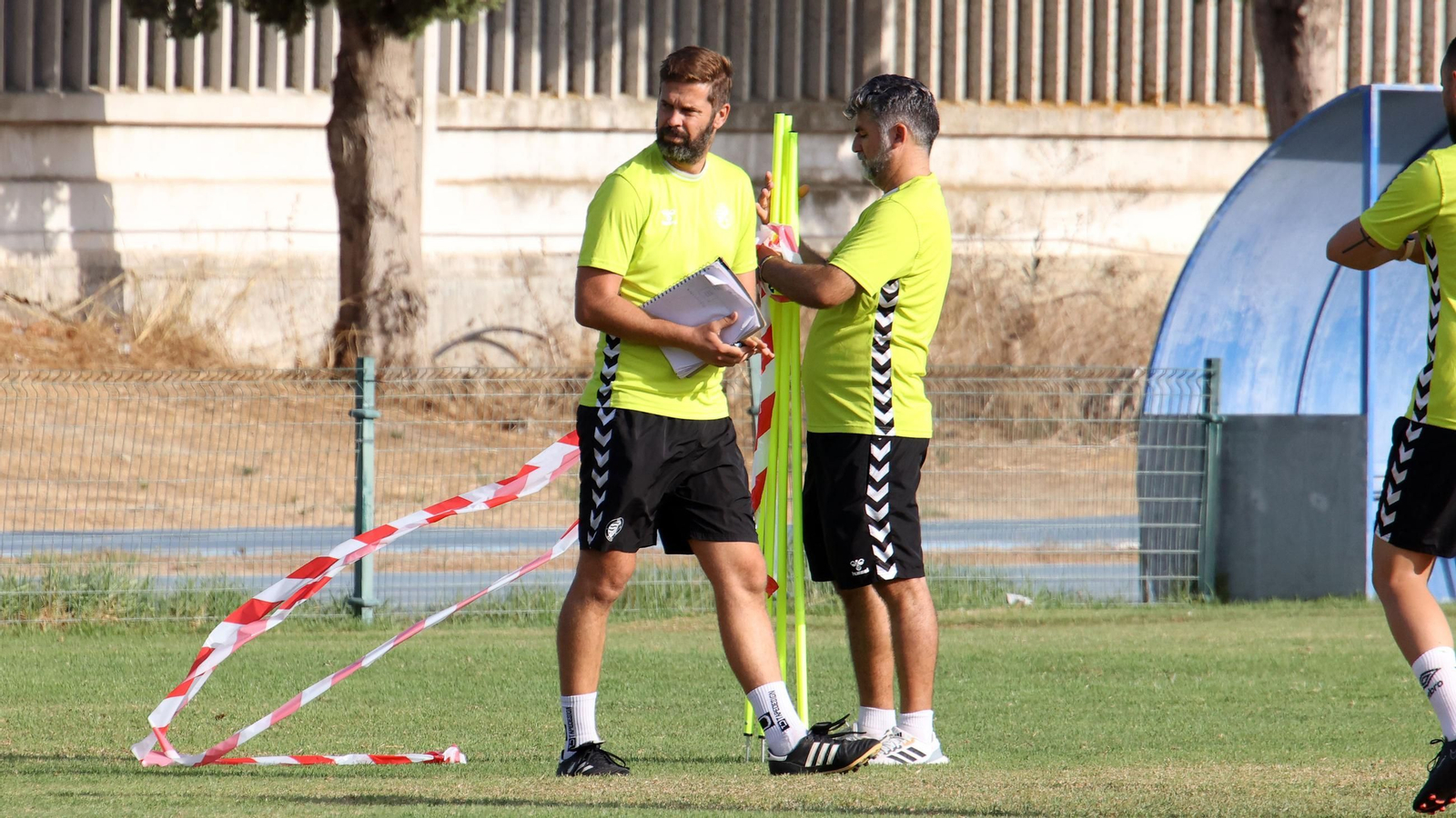 Imágenes del entrenamiento del Xerez DFC en el 'Pepe Ravelo' de Chapín