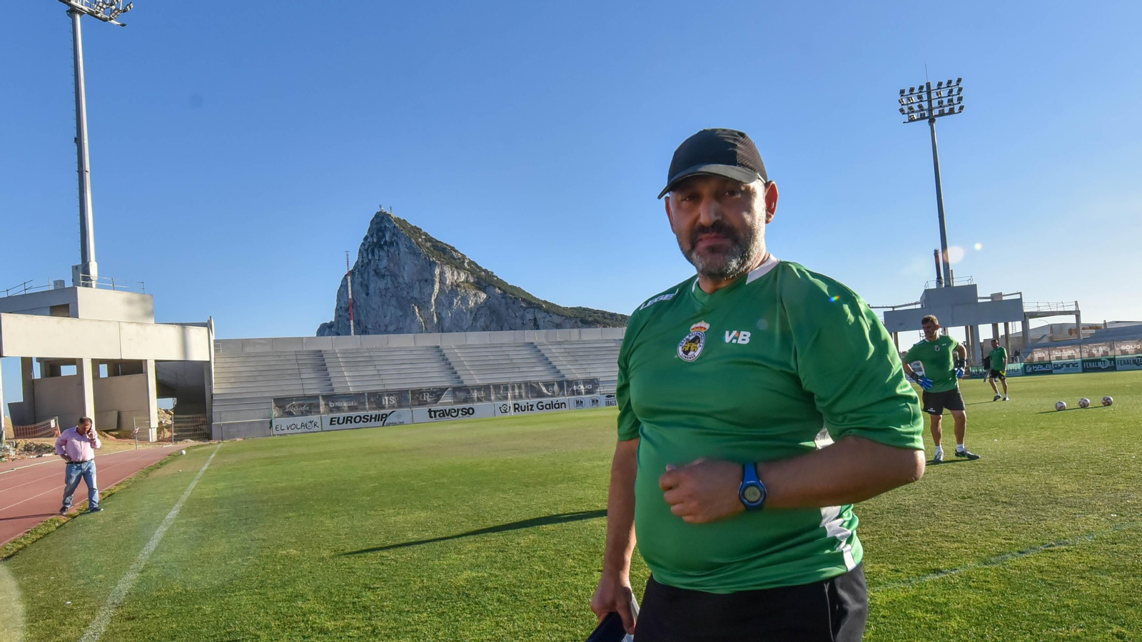 Fotos del primer entrenamiento de Víctor Basadre nuevo entrenador de la Balona