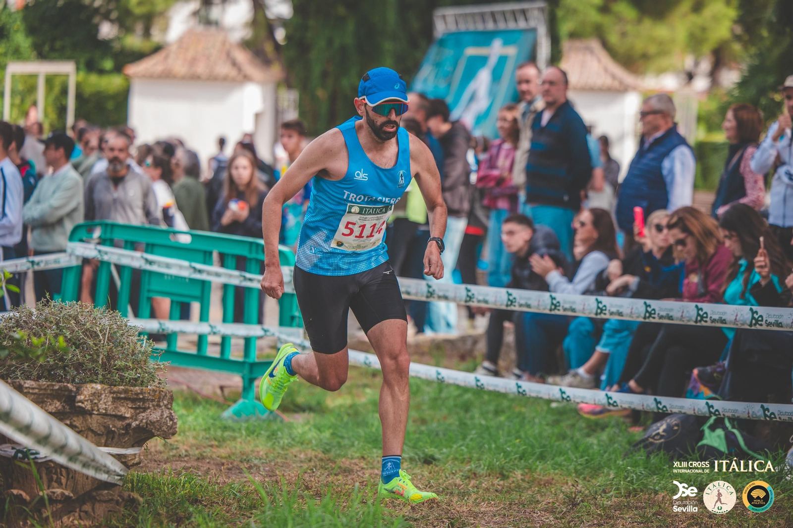 Búscate en las fotos del Cross de Itálica 2025 | 12