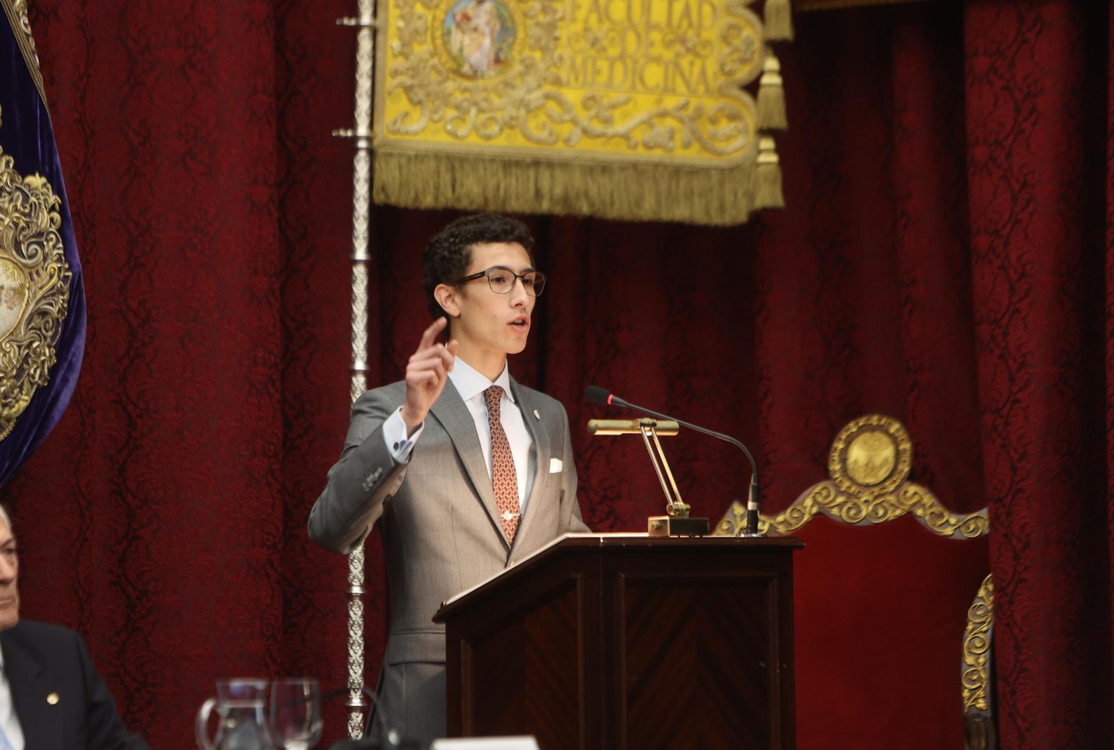 Pregón universitario de Ricardo Mena-Bernal en la Hermandad de los Estudiantes