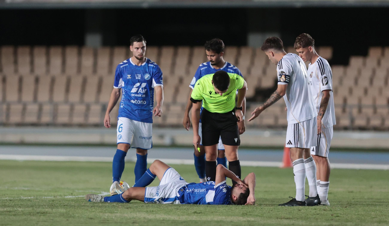Imágenes del Trofeo de la Vendimia entre  Xerez DFC contra Real Madrid C en Chapín