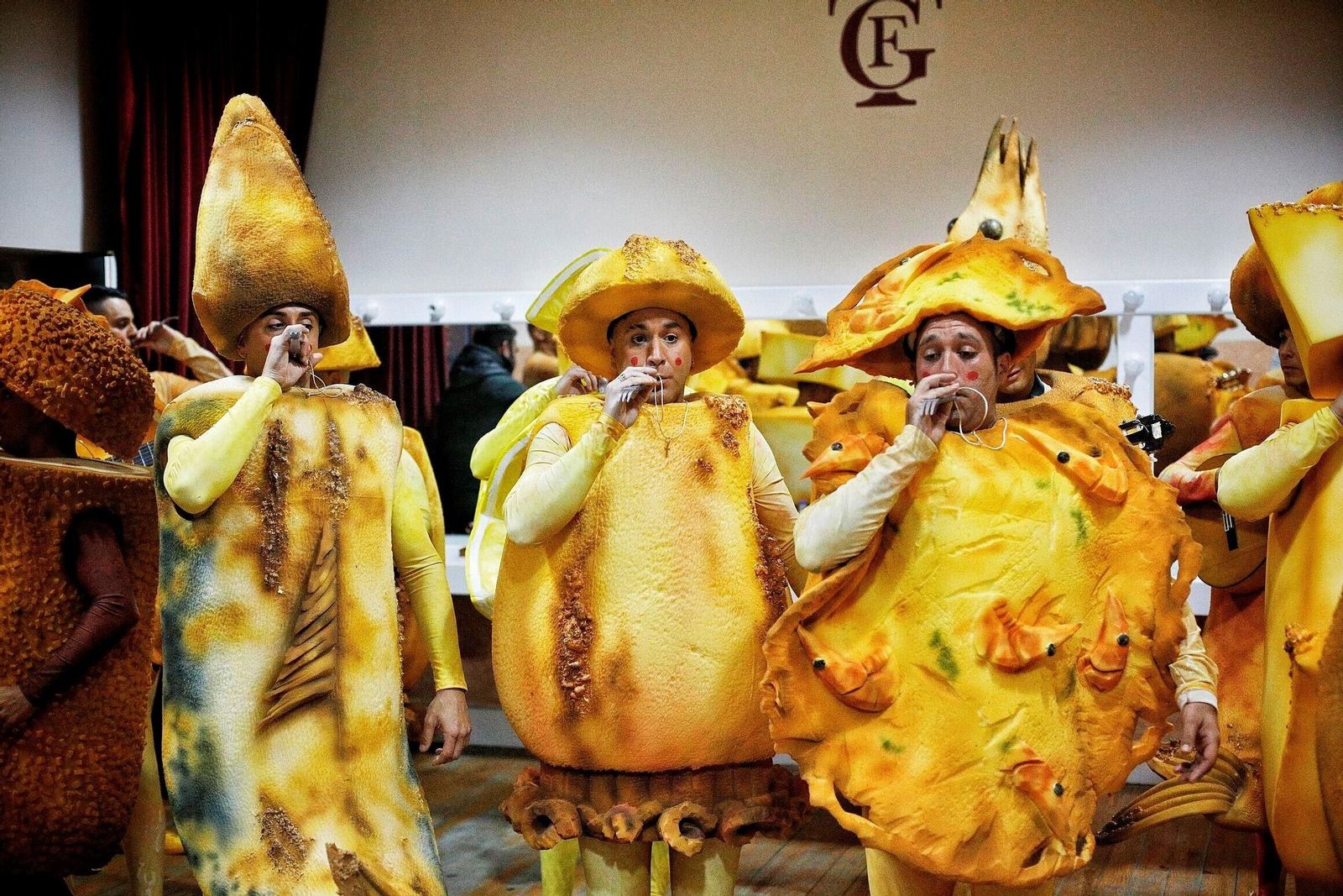 Chirigota ' Me tienes frito'