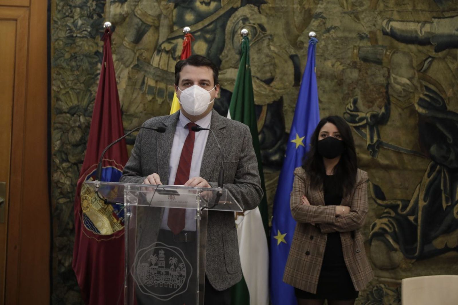 El alcalde de Córdoba, José María Bellido, durante la rueda de prensa.