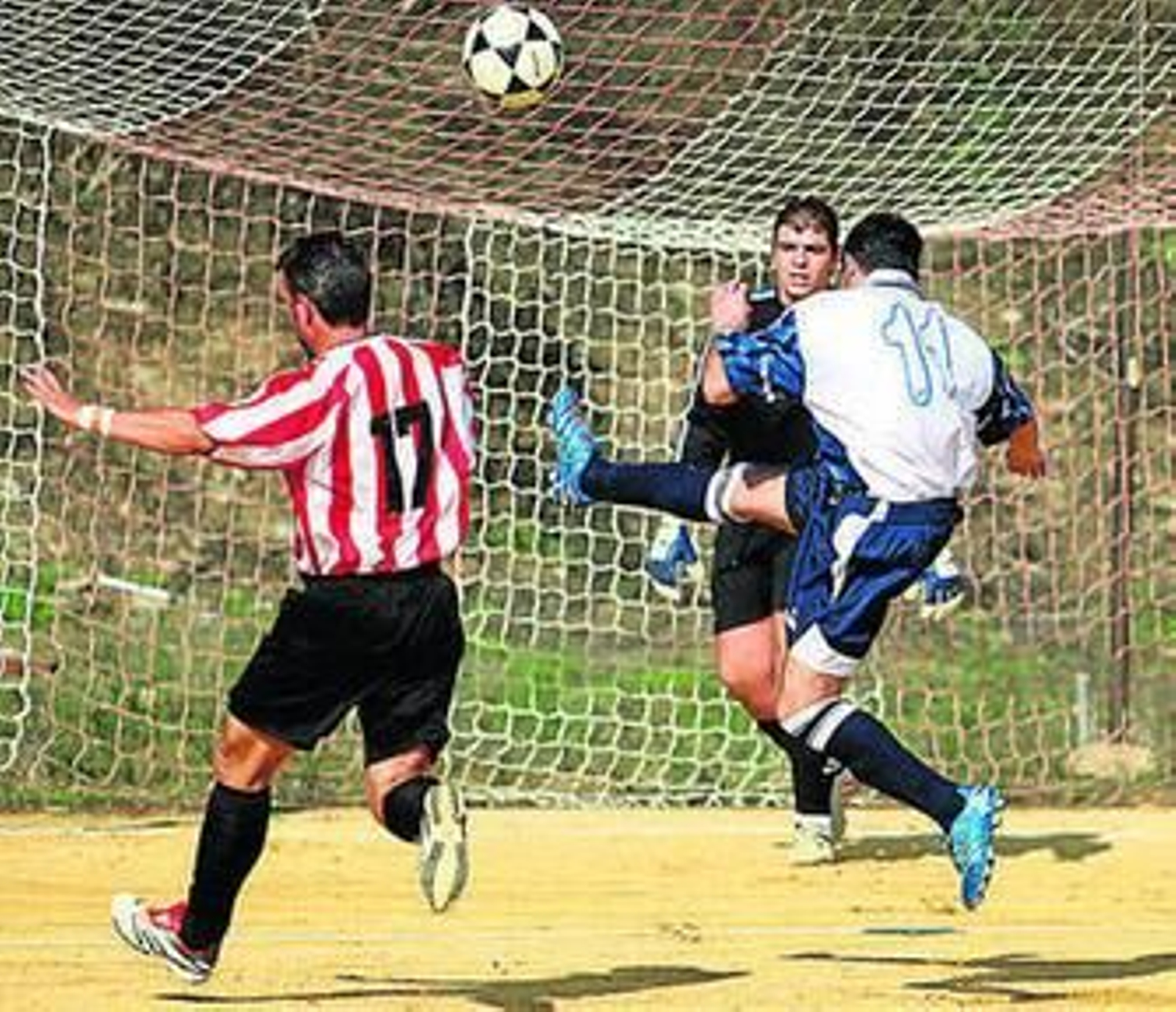 El Atlético Calañas perseguirá con ahínco el triunfo frente al Beas.