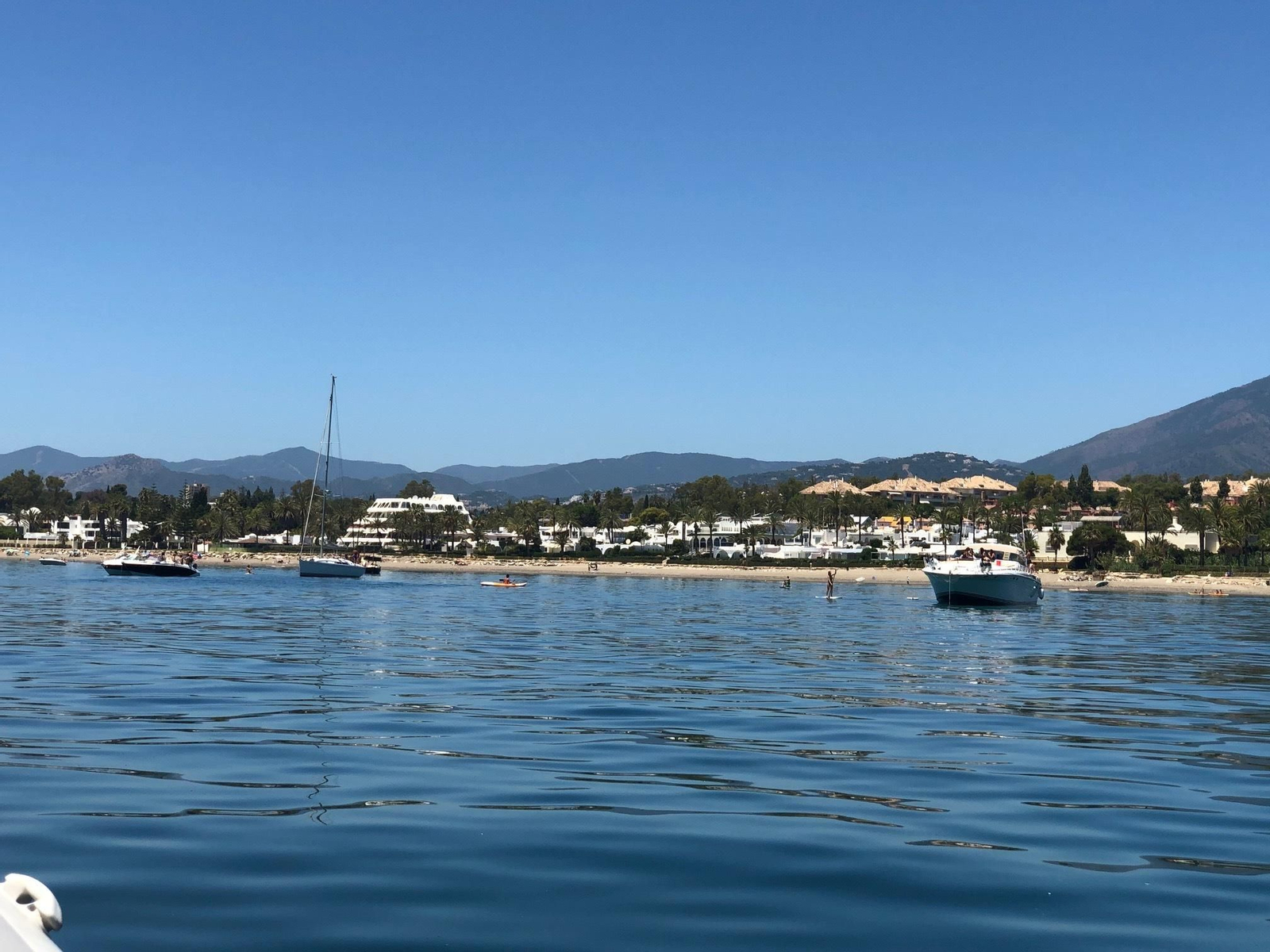 Así se vive la desescalada en la Milla de Oro de Marbella