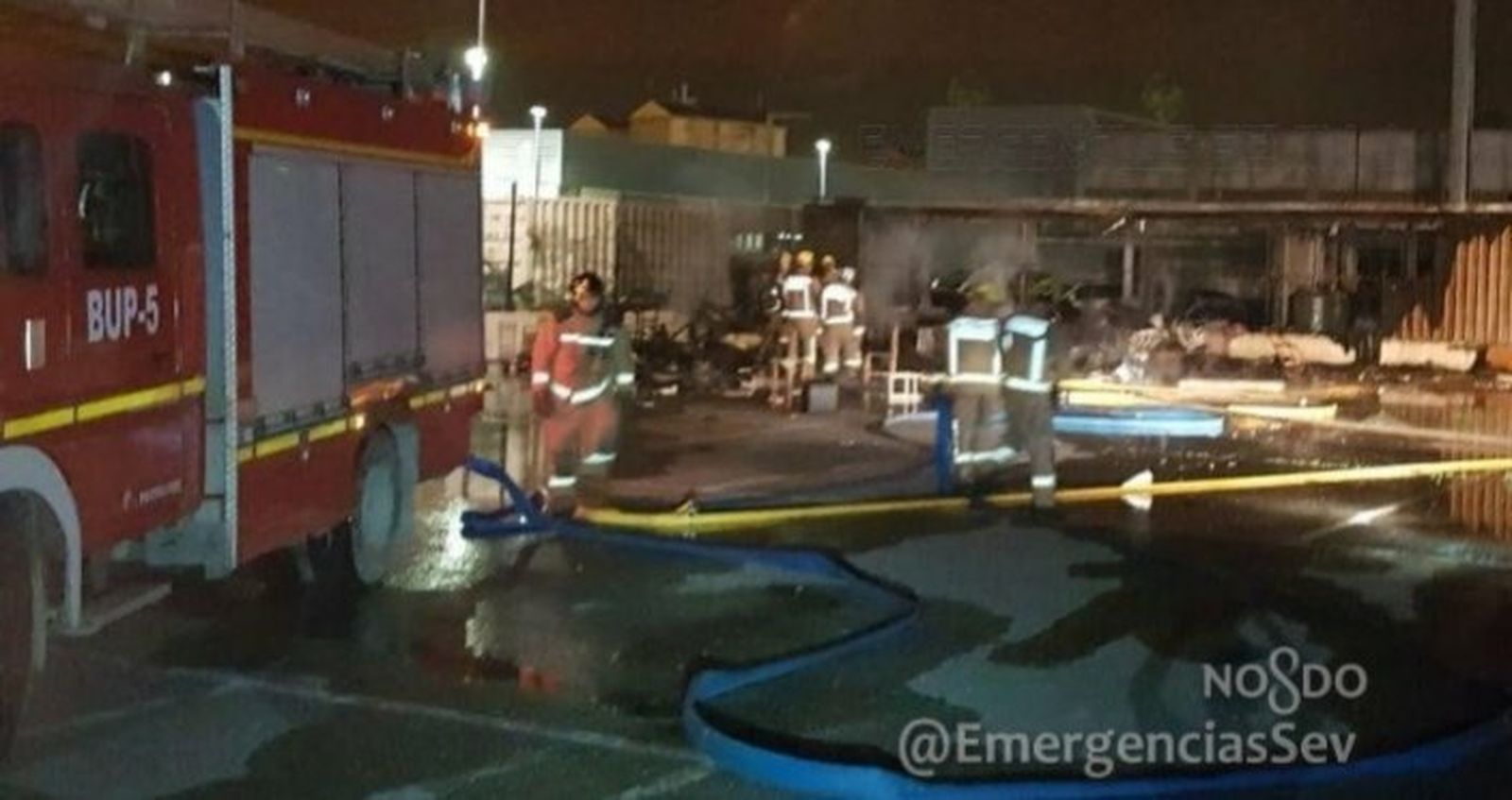 Imagen de archivo de una actuación de los bomberos de Sevilla.
