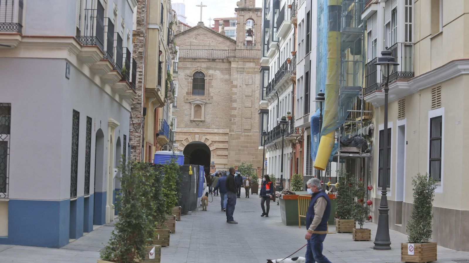 La calle Ancha del Carmen, lugar de la memoria y del contraste.