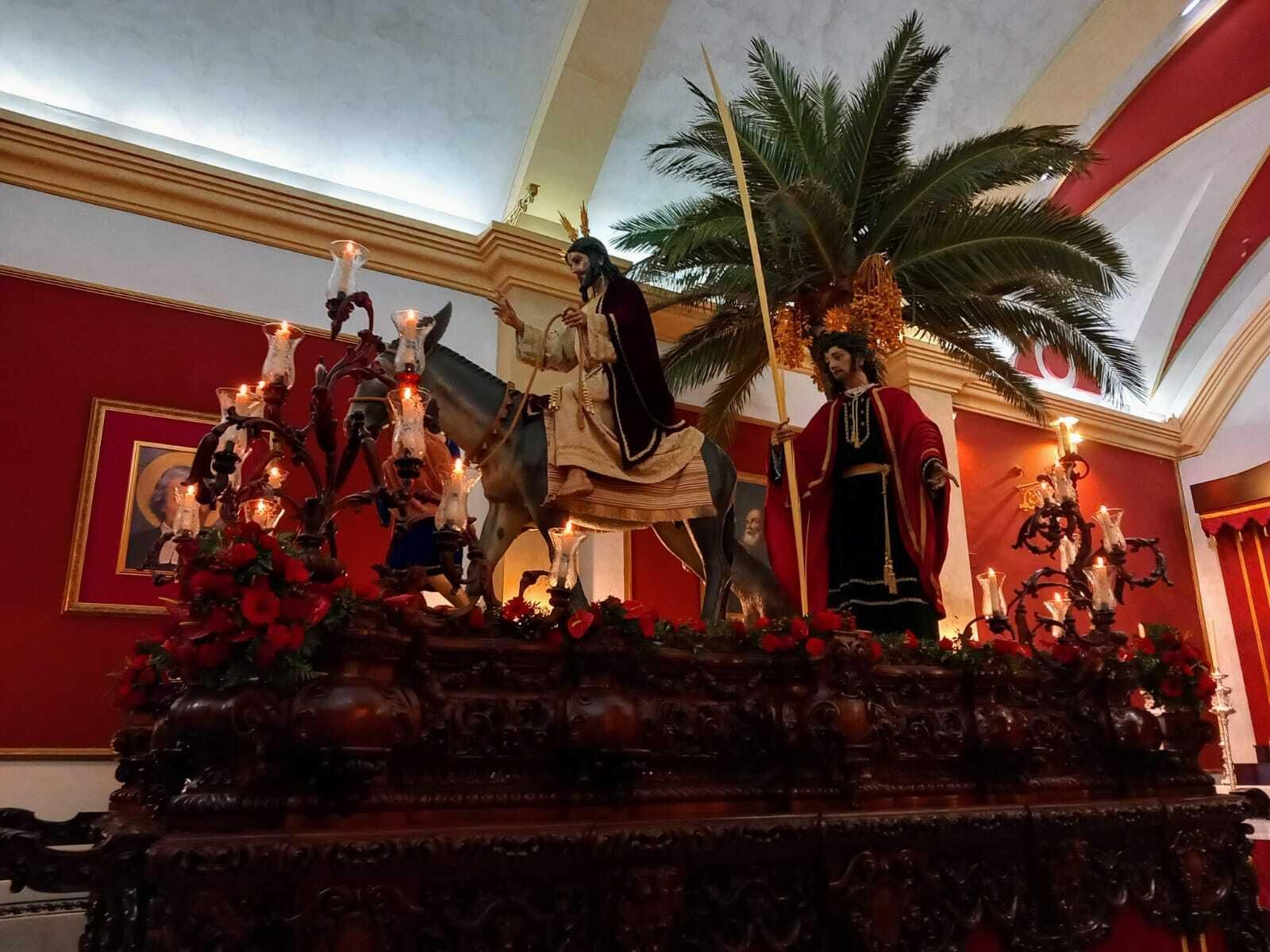 Las imágenes del Domingo de Ramos en Chiclana con La Borriquita y El Huerto